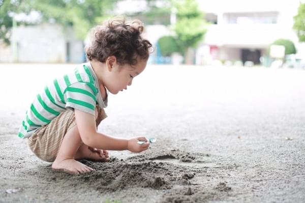 乳幼児に発症しやすい「砂かぶれ様皮膚炎」、注意すべきポイントは？