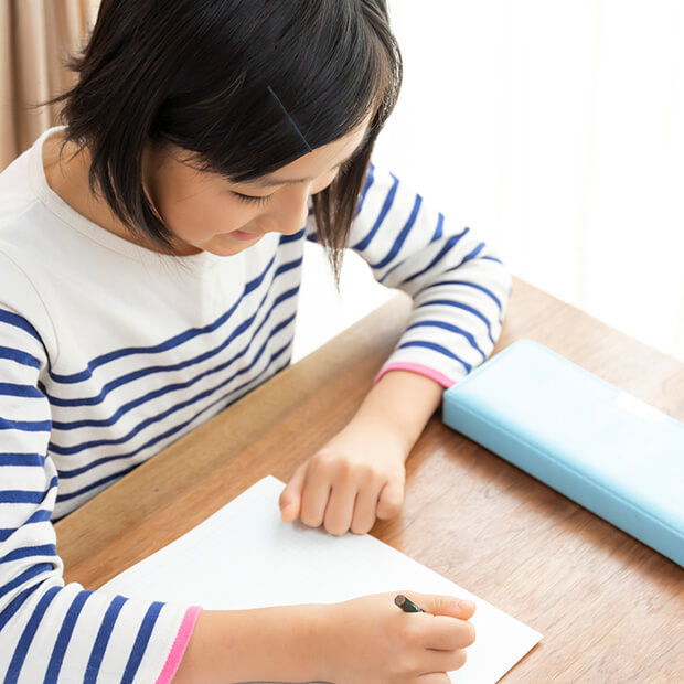 休校期間中の中学生保護者は 子どもたちの学習習慣や学習内容が不安だった 新型コロナウイルス影響調査から 中学生編 ベネッセ教育情報サイト