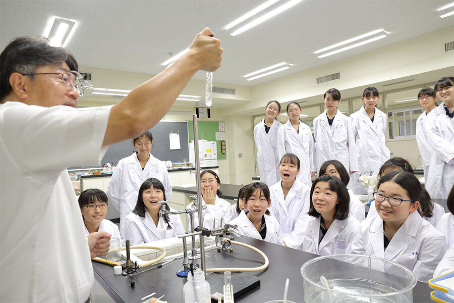 豊島岡女子学園中学校 高等学校 東京都 の学校情報 私立中高一貫校進学フェア オンライン 教育情報フォーラム ベネッセ 教育情報サイト