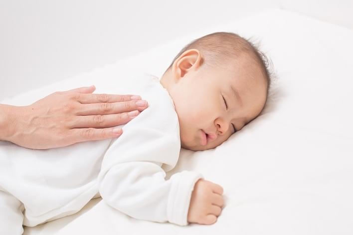 覚えておこう 赤ちゃんの寝かしつけの注意点 ベネッセ教育情報サイト