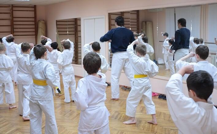 海外の子どもの習い事 フランスでは男の子は武道 女の子にはダンスが人気 ベネッセ教育情報サイト