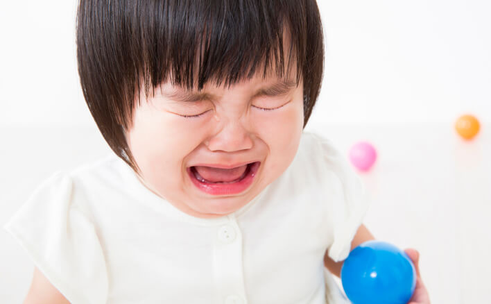泣き止まない赤ちゃんにイライラ 激しい揺さぶりに注意 ベネッセ教育情報サイト