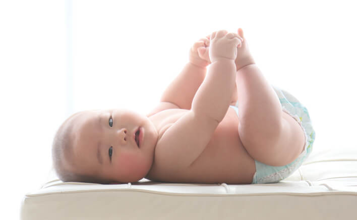 これでバッチリ 赤ちゃんのオムツの上手な替え方 ベネッセ教育情報サイト