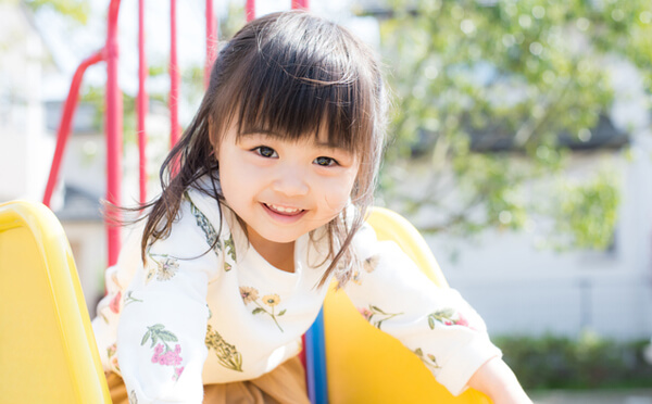 幼児の公園遊びは自由が一番 公園遊びで育つ力と保護者の関わり方のコツ ベネッセ教育情報サイト
