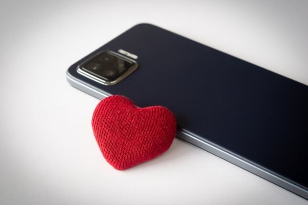 不登校の子どもとゲーム・スマホの向き合い方
