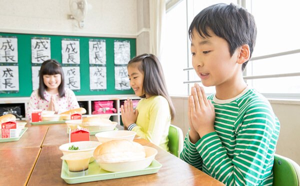 「好き嫌いが多い我が子、給食が心配......」家庭でできる「克服」よりも大事なこと